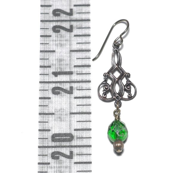 Hand Crafted Handmade Earrings Brass Filigree & Green Czech Glass Bead E… - Picture 4 of 5